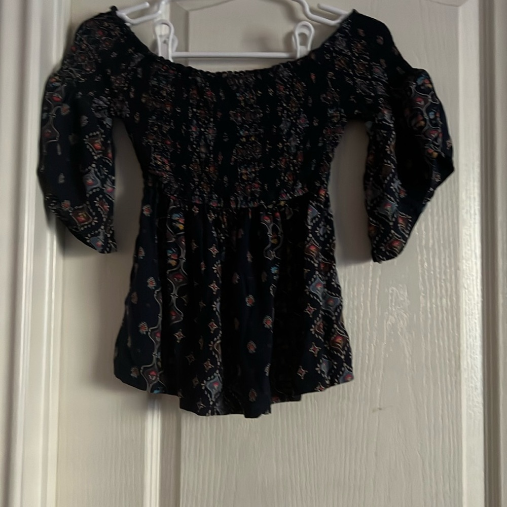 Hollister off shoulder shirt